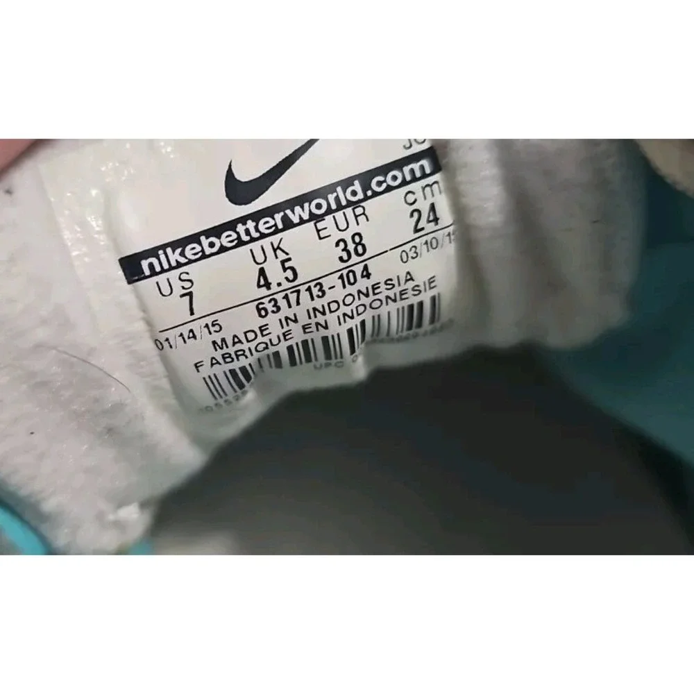 Nike‎ Zoom Vapor Court Running Shoes Women Sz 7 Light Blue/White 631713-104  S10